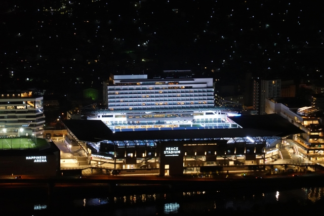 ピーススタジアム